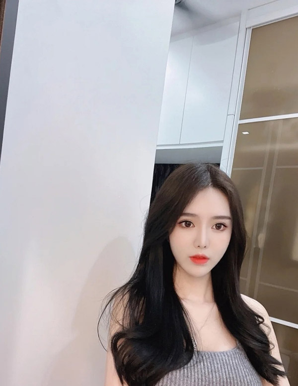 温哥华围经纪人微信